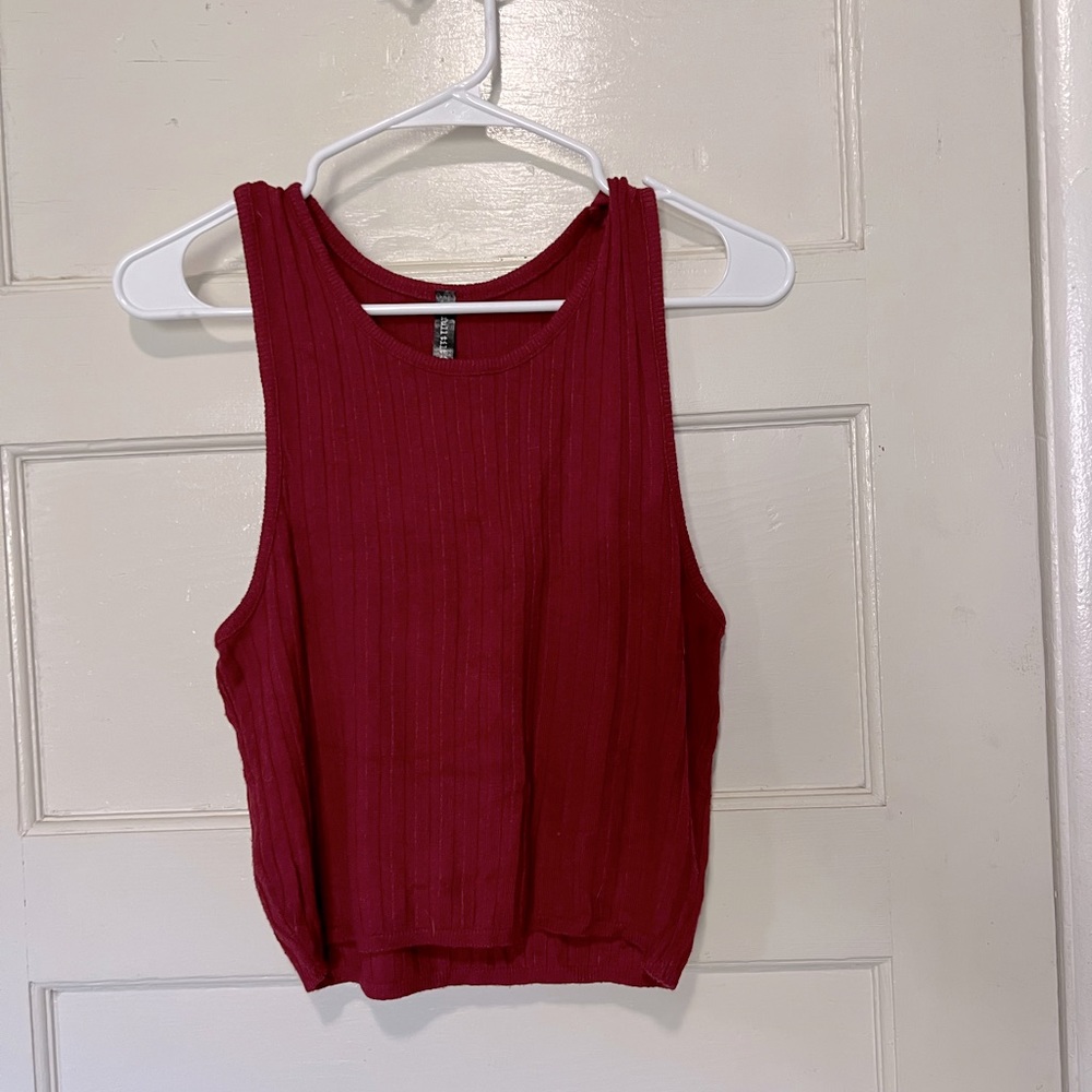 ✨DONATED✨ // Burgundy ribbed tank